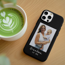 祖母になる 白抜きスクリプト 3枚の写真 iPhone 15ケース