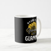 祖母に満ちた世界は華やかである コーヒーマグカップ (正面右)