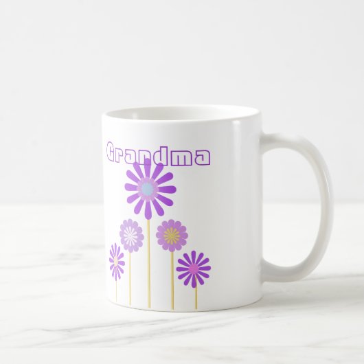 祖母のための紫色の花のマグ コーヒーマグカップ (右)