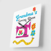 祖母の裁縫部屋 スクエア壁時計 (傾斜)