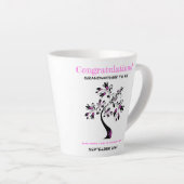 祖母はピンクのフローラ家族の木 カフェラテマグ (右アングル)