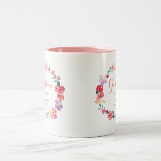 祖母は20を確立しました-- カスタムなギフトのマグ ツートーンマグカップ (中央)