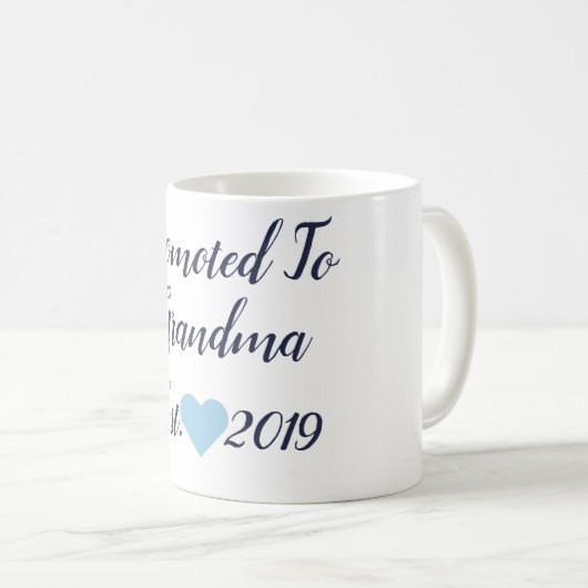 祖母海軍及び淡いブルーのマグに促進される コーヒーマグカップ (正面右)