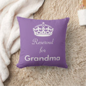 祖母(か名前)王冠のクッションのために確保される クッション (ブランケット)