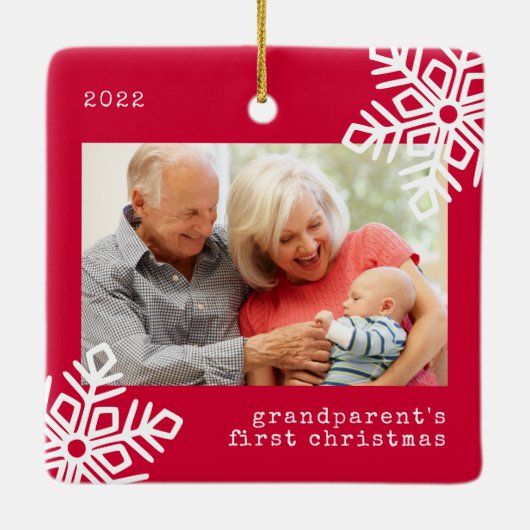 祖父の初めてのクリスマス赤スノーフレーク写真 セラミックオーナメント (裏面)