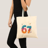 祖父は67歳 おじいちゃんの誕生日パーティーの服 トートバッグ (正面(商品))