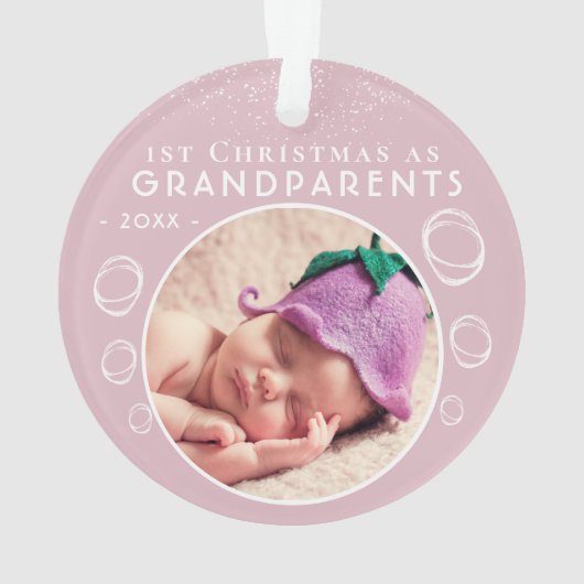 祖父母として可愛い1回目のクリスマスPinkベビー写真 オーナメント (裏面)