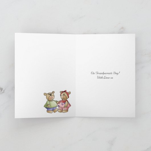 祖父母のデイカード – 赤と白水玉模様Wi カード (内部)