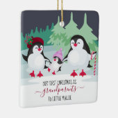 祖父母の初めてのクリスマスかわいいペンギン セラミックオーナメント (右)