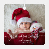 祖父母の初めてのクリスマスフォトホワイトスクリプト メタルオーナメント (正面)