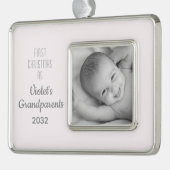 祖父母の第1回のパーソナライズされたクリスマス名写真 シルバープレートフレームオーナメント (左)