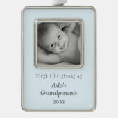 祖父母の第1回のパーソナライズされたクリスマス名写真 シルバープレートフレームオーナメント (正面)