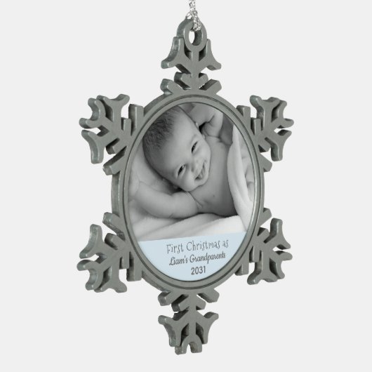 祖父母の第1回クリスマスパーソナライズされた写真 スノーフレークピューターオーナメント (左)