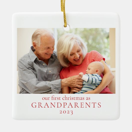 祖父母初めてのクリスマス新生児写真 セラミックオーナメント (正面)