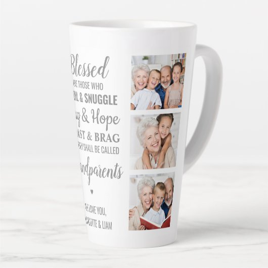 祖父母引用文パーソナライズされた写真コラージュ カフェラテマグ (右アングル)