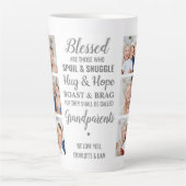 祖父母引用文パーソナライズされた写真コラージュ カフェラテマグ (正面)