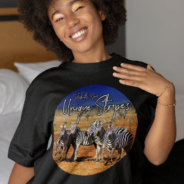 「祝おユニークさんのストライプ」 Zebra Art Tシャツ