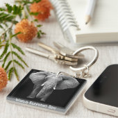 祝象の日:威厳のあるデザイン キーホルダー (正面右)