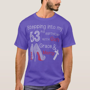 神々の恵みによって私の63誕生日に踏み込み Tシャツ
