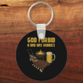 神おもしろいはパパにヴィンテージ趣味を持たせることを禁じる キーホルダー (正面)