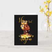 神がChrに立てる前にひざまずく黒人女性 カード (黄色い花)