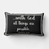 神と共に、すべてのものは白黒で可能である ランバークッション (正面)