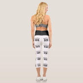神に捧げるカスタマイズ可能カッコいいな黒い文字 カプリレギンス (裏面)