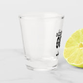 神に捧げカスタマイズ可能な黒カッコいい文字 ショットグラス (左)
