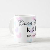 神の一致を追加カップル名の文字のハートパターン コーヒーマグカップ (正面左)