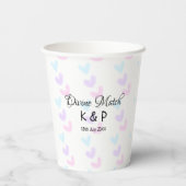 神の一致を追加カップル名の文字のハートパターン 紙コップ (裏面)
