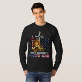 神の下の獅子一国クロアメリカ国旗4日 Tシャツ (正面フル)