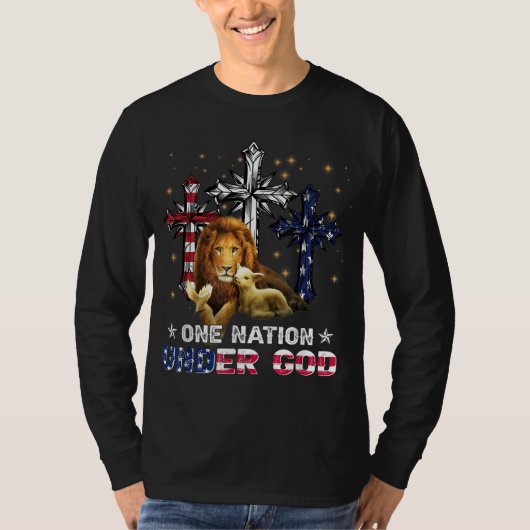 神の下の獅子一国クロアメリカ国旗4日 Tシャツ (正面)