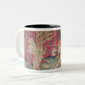 神の使用人と戦うドラゴン ツートーンマグカップ (正面左)