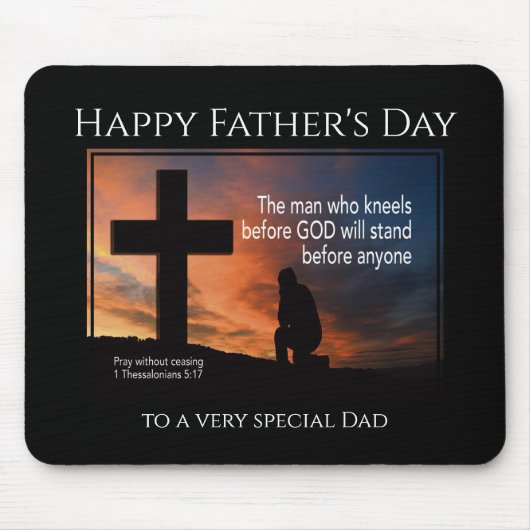 神の前にひざまずく父なる幸せな日の男 マウスパッド (正面)