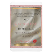 神の女性らしさを思い起こさせる マグネット (縦)