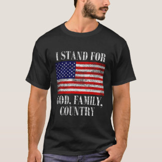 神の家族の国アメリカ国旗の愛国者のために立つ Tシャツ