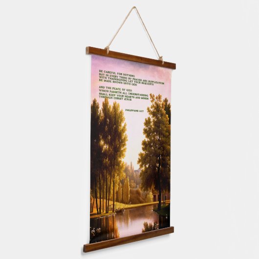 『神の平和』の木が壁のタペストリーの上に 吊り下げ型タペストリー (傾斜あり)