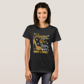 神の恵みによって65誕生日に踏み込む Tシャツ (正面フル)