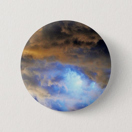 神の軽いボタン 缶バッジ (正面)