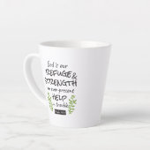 神の避難所 – Psalm 46:1のスピリチュアル心地よいa カフェラテマグ (左アングル)