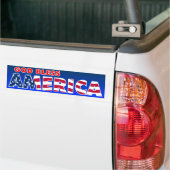 神はアメリカを賛美します バンパーステッカー (トラック上)