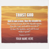 神はクリスチャンを信頼する人ではない フリースブランケット (正面(横))