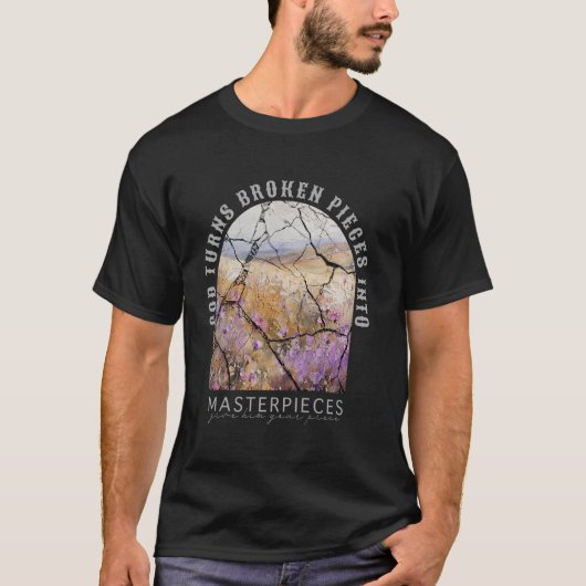 神は壊れた欠片を傑作に変える 神に Tシャツ (正面)