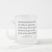 神は希望、喜びおよび平和ロマンの15:13を与えるように フロストグラスマグカップ (左)
