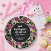 神は彼女のキリスト教の卒業クラスの中にある ペーパープレート (パーティー)