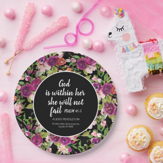 神は彼女のキリスト教の卒業クラスの中にある ペーパープレート (パーティー)