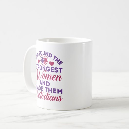 神は最も強い女性管理用清掃員を見つけた コーヒーマグカップ (正面左)