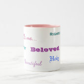 神は私をマグと電話します ツートーンマグカップ (中央)