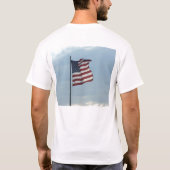 神は米国を賛美します Tシャツ (裏面)