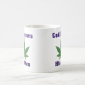 神は自分の雑草を育てるおもしろい モーフィングマグカップ (中央)